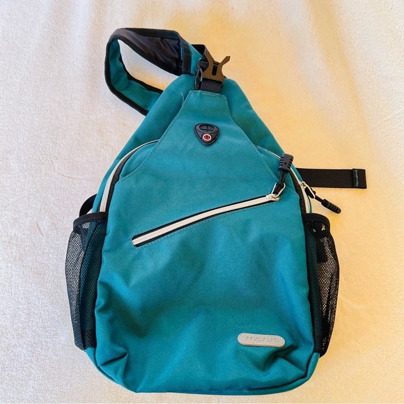 MOSISO Sling Backpack, Multipurpose Crossbody Shoulder Bag Travel Hiking Daypack - Picture 12 of 12